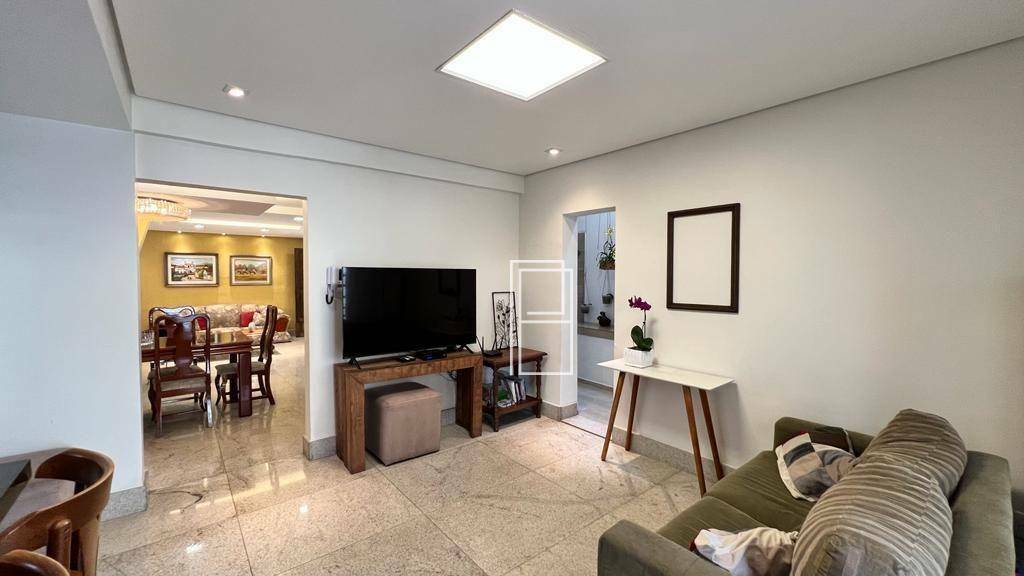 Casa à venda com 4 quartos, 360m² - Foto 14