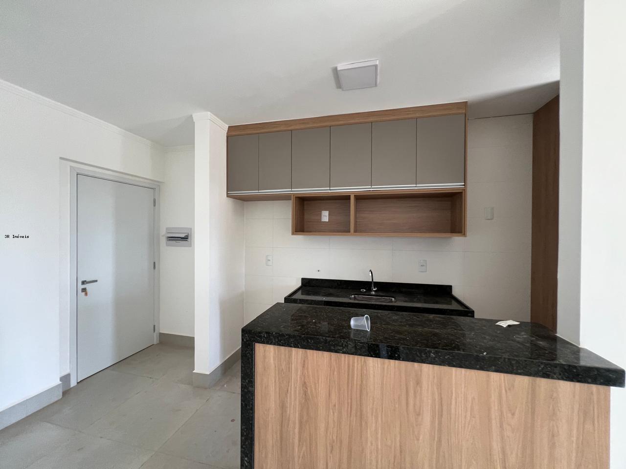 Apartamento para alugar com 2 quartos, 70m² - Foto 14