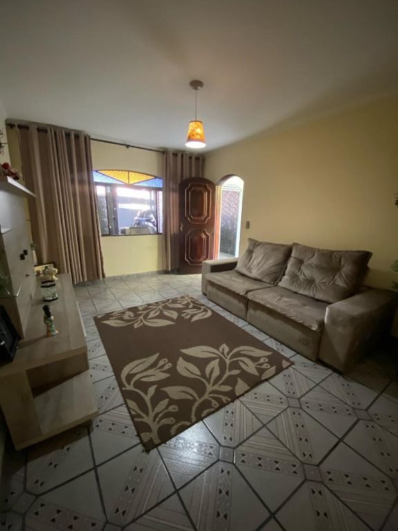 Sobrado à venda com 3 quartos, 238m² - Foto 1