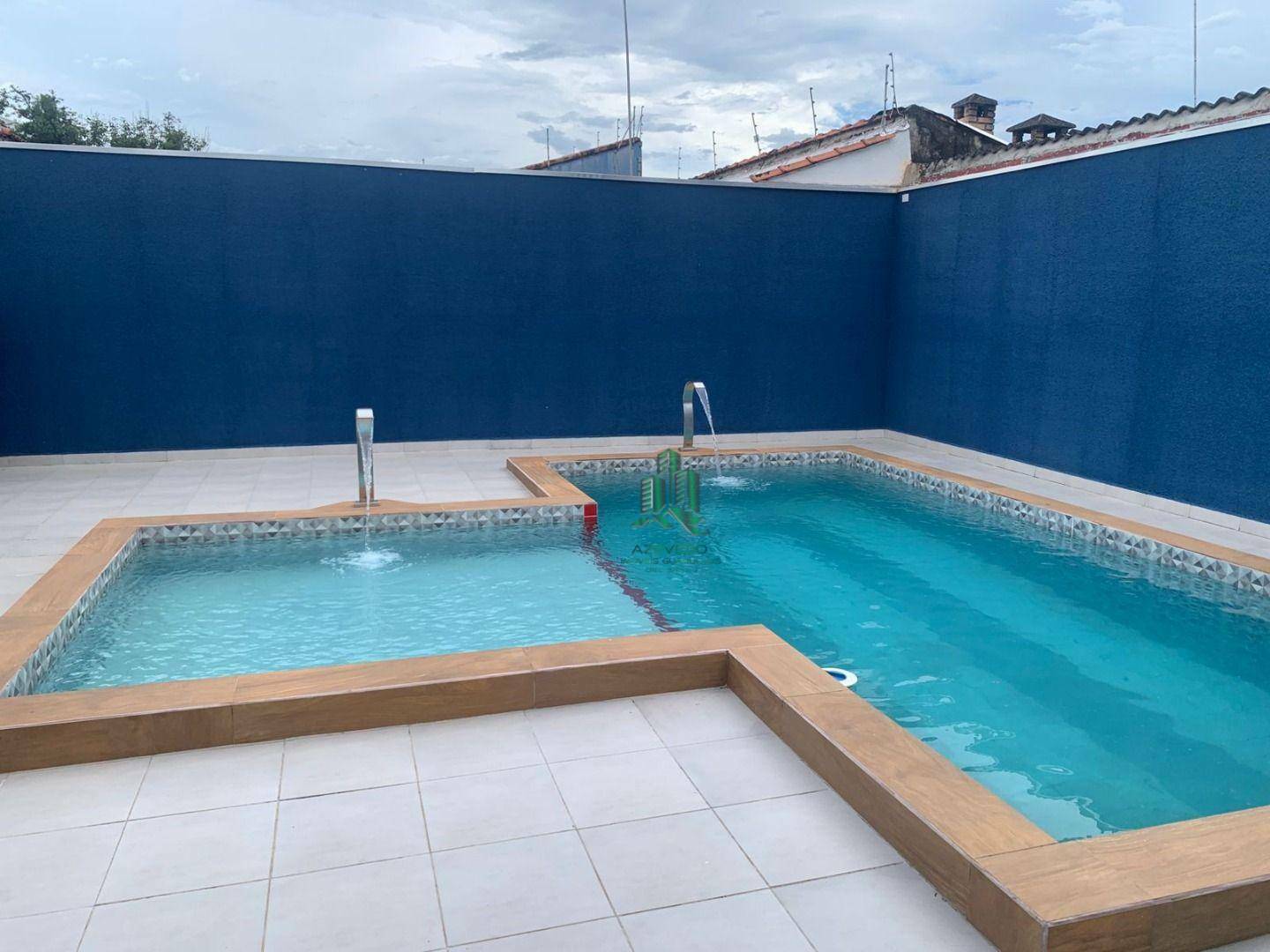 Casa à venda com 3 quartos, 130m² - Foto 1