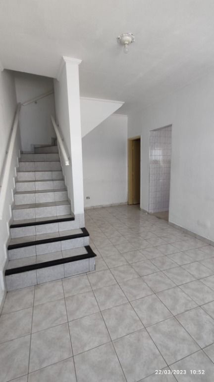 Sobrado à venda com 2 quartos, 75m² - Foto 11