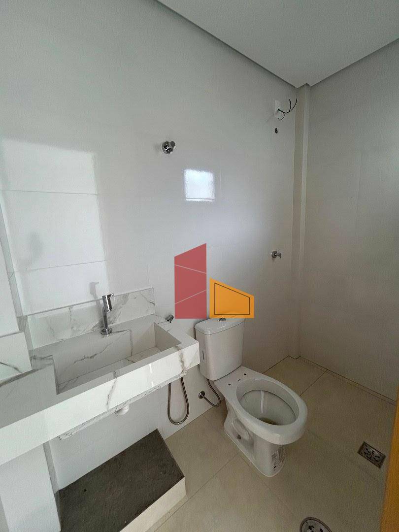 Apartamento à venda com 3 quartos, 150m² - Foto 5