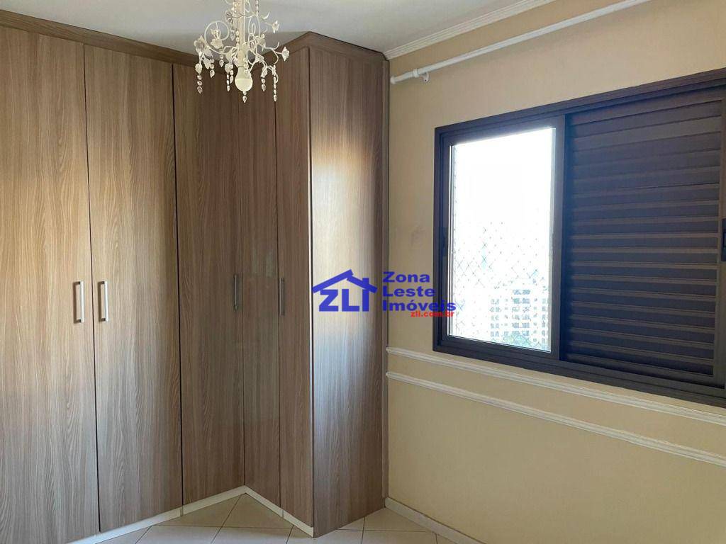 Apartamento para alugar com 3 quartos, 87m² - Foto 9