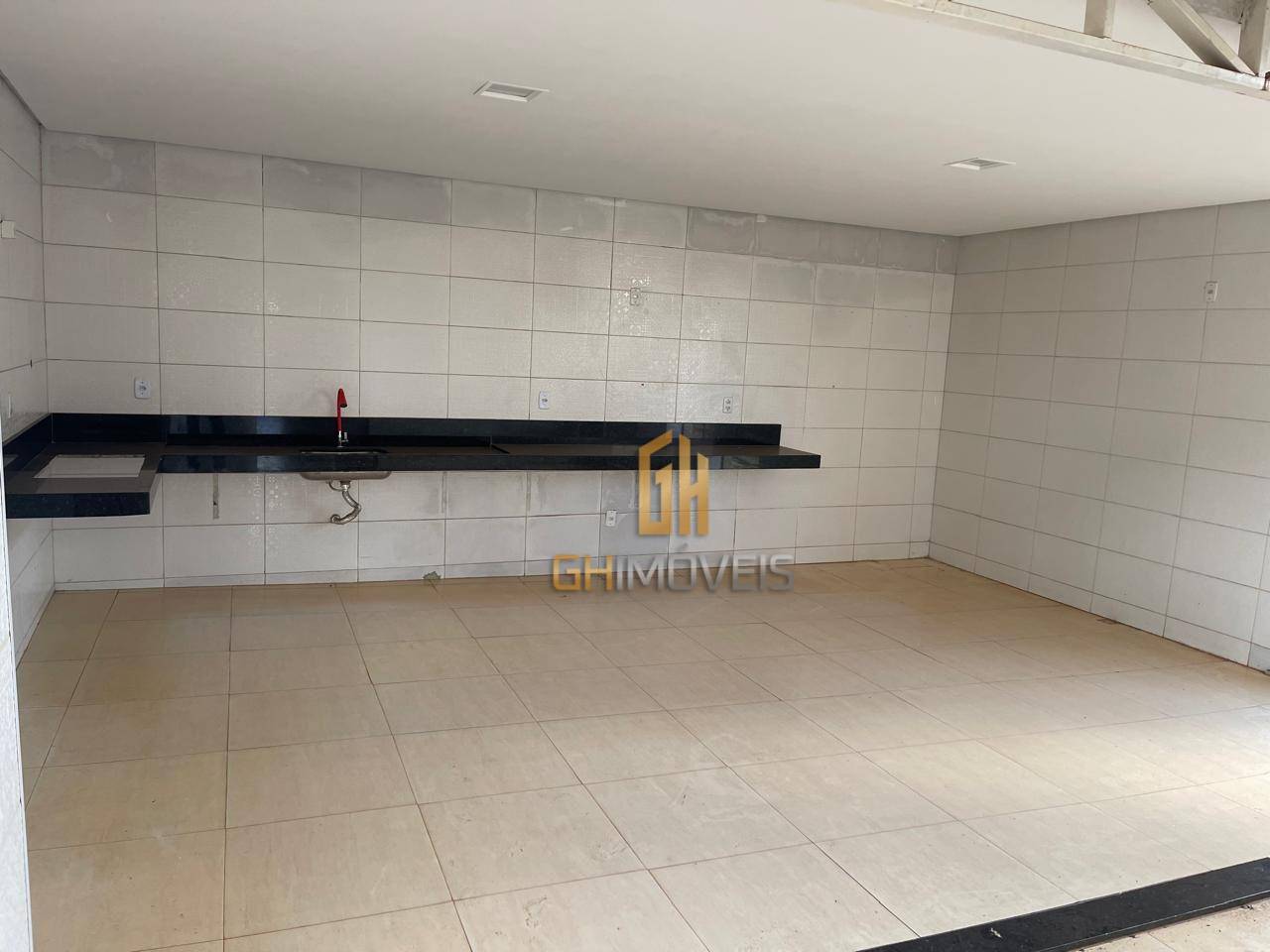 Casa à venda com 3 quartos, 140m² - Foto 1