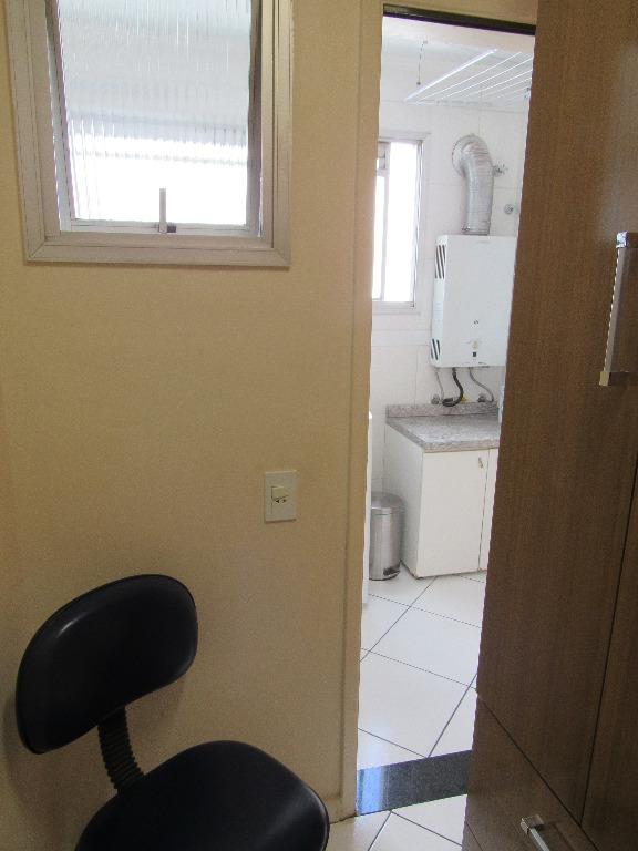 Apartamento à venda com 3 quartos, 107m² - Foto 19