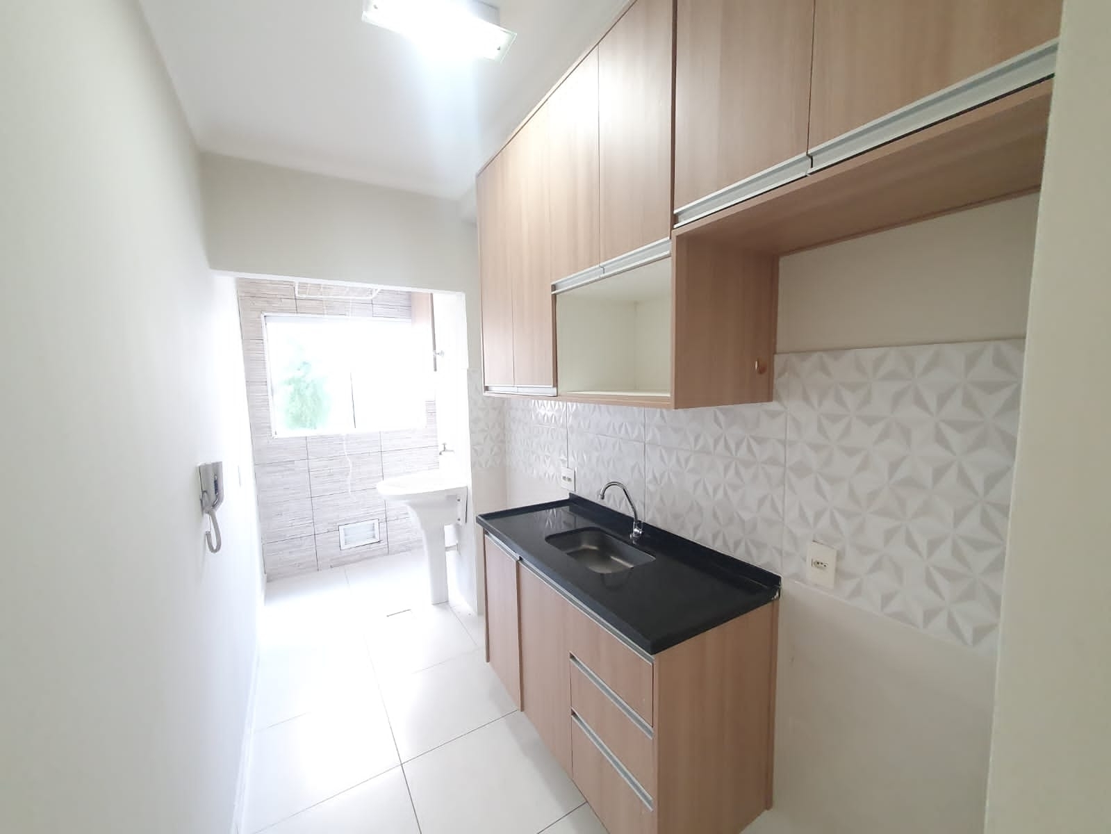 Apartamento à venda com 2 quartos, 65m² - Foto 1