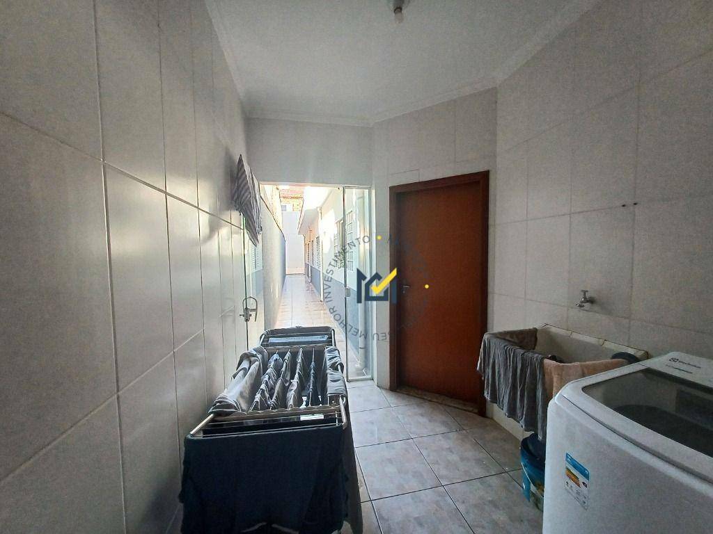 Casa à venda com 3 quartos, 140m² - Foto 10
