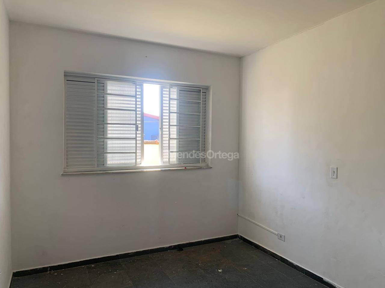 Casa para alugar com 3 quartos, 172m² - Foto 14