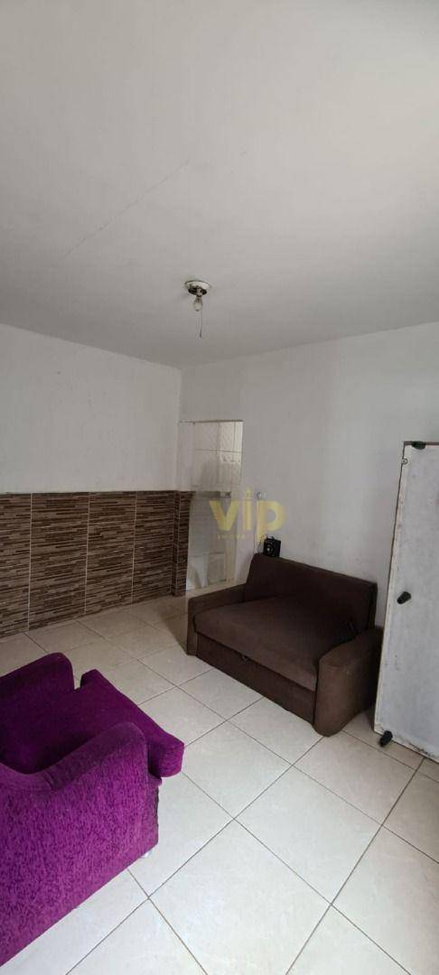 Casa à venda com 4 quartos, 80m² - Foto 2