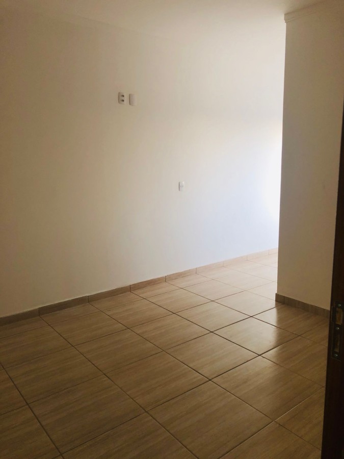 Casa à venda com 3 quartos, 255m² - Foto 7