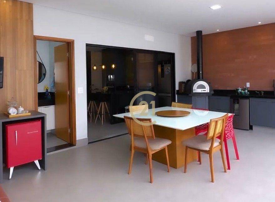 Casa de Condomínio à venda com 3 quartos, 263m² - Foto 4