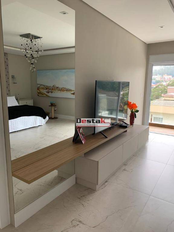 Sobrado à venda com 4 quartos, 741m² - Foto 31