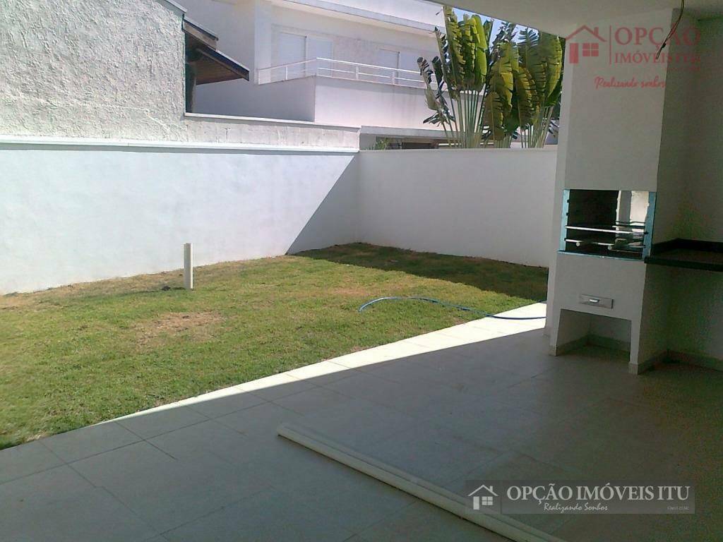 Casa de Condomínio à venda com 3 quartos, 220m² - Foto 3