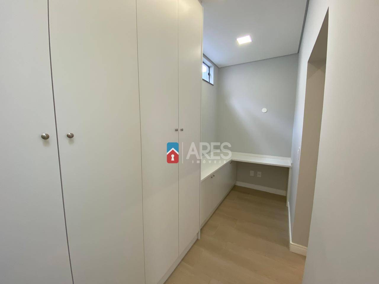 Casa à venda com 3 quartos, 177m² - Foto 19