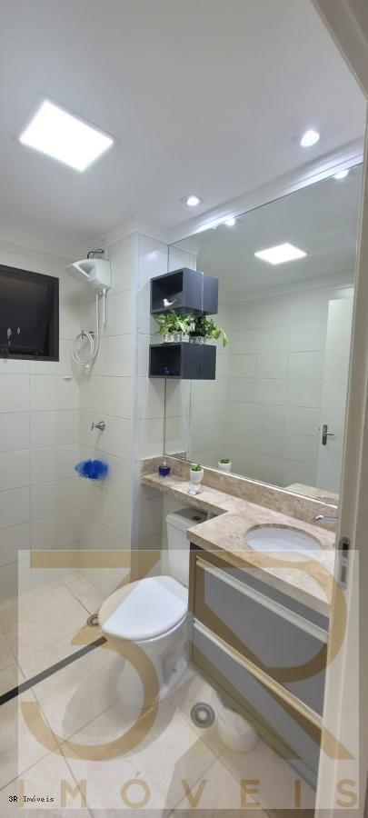 Apartamento à venda com 2 quartos, 45m² - Foto 9