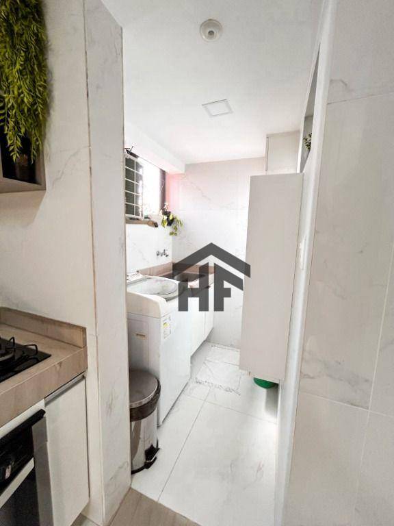 Apartamento à venda com 3 quartos, 80m² - Foto 8