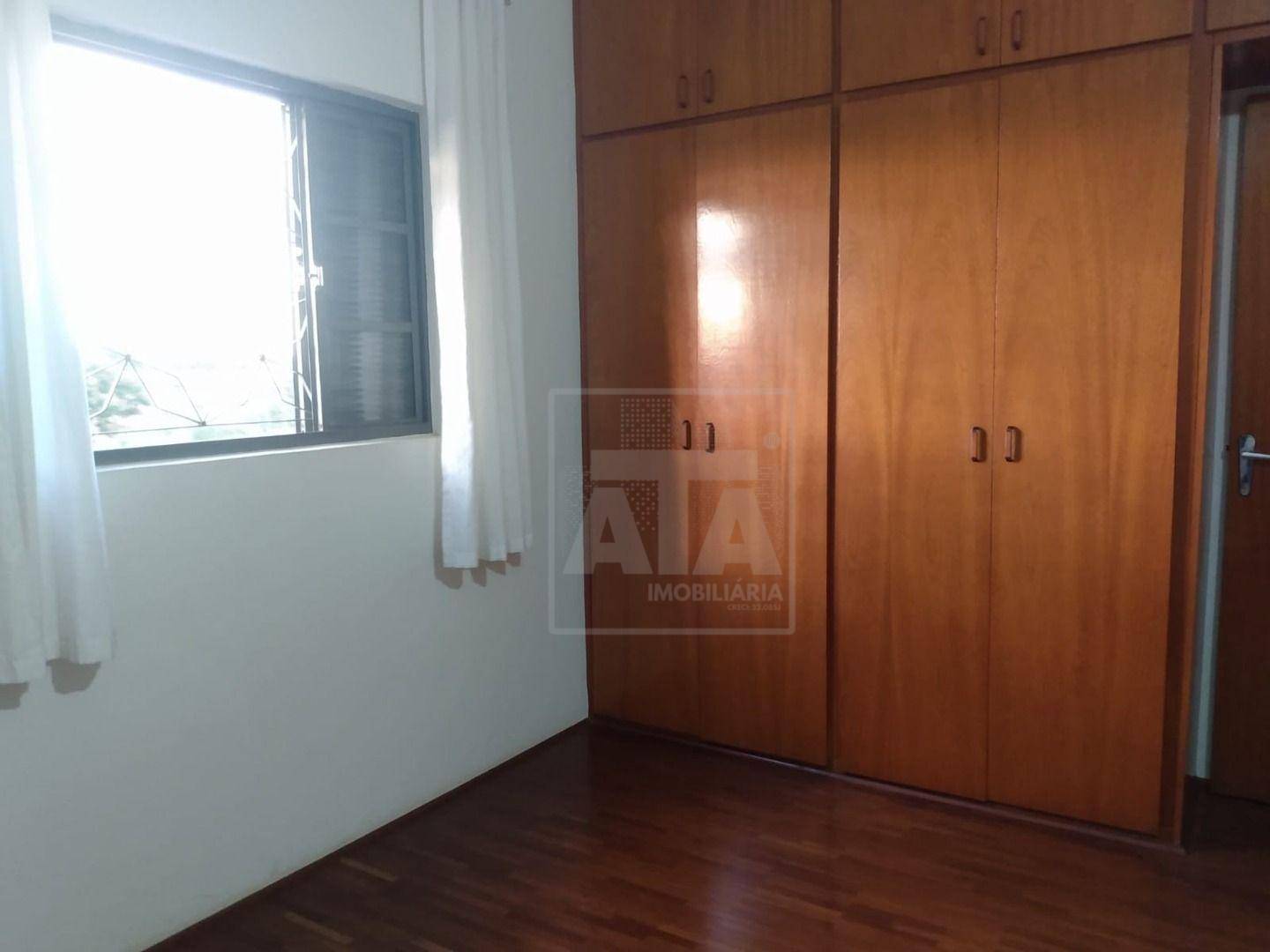 Apartamento à venda com 3 quartos, 90m² - Foto 4