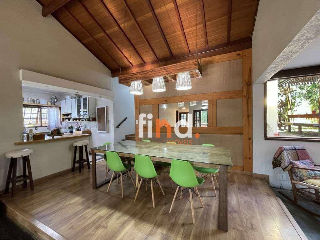 Casa de Condomínio à venda com 4 quartos, 220m² - Foto 12