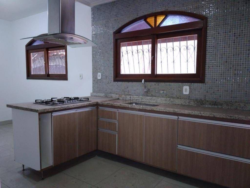 Casa à venda com 4 quartos, 310M2 - Foto 1