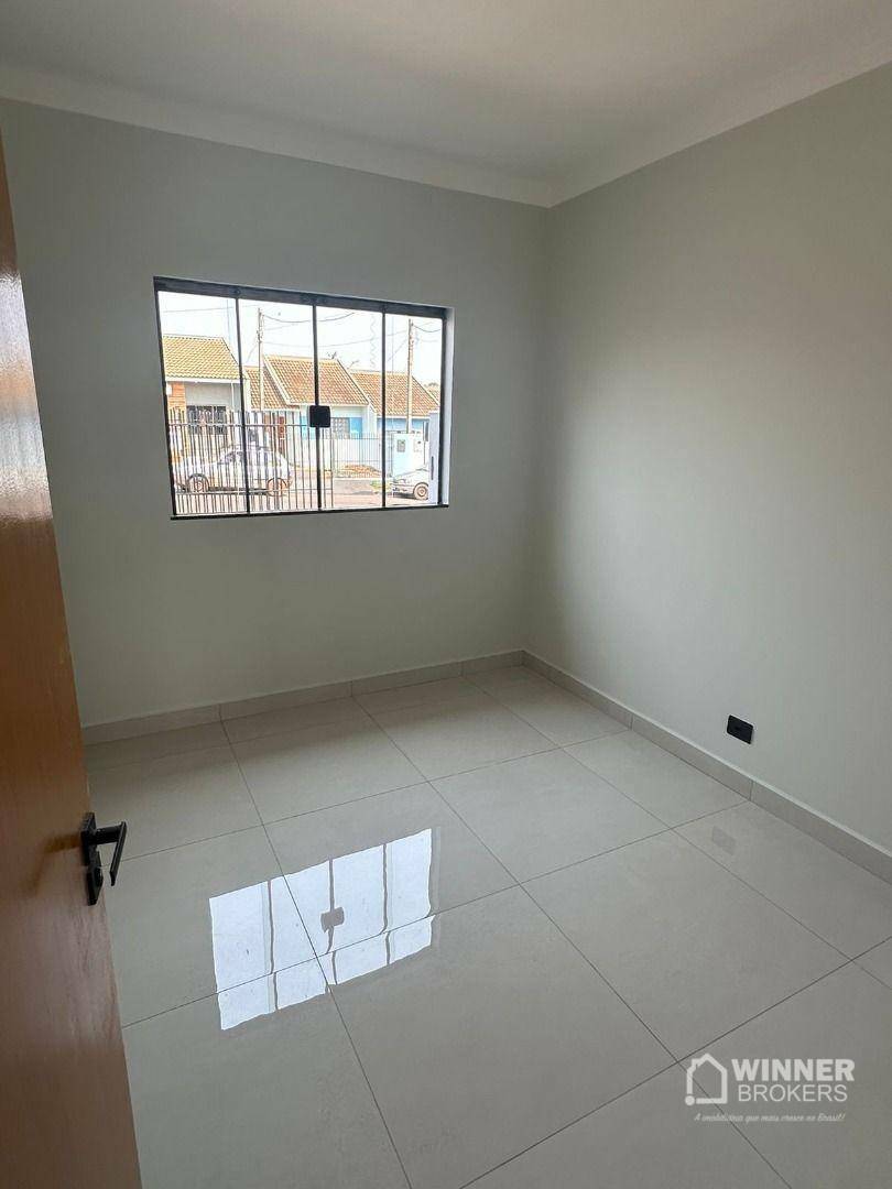 Casa à venda com 3 quartos, 76m² - Foto 4