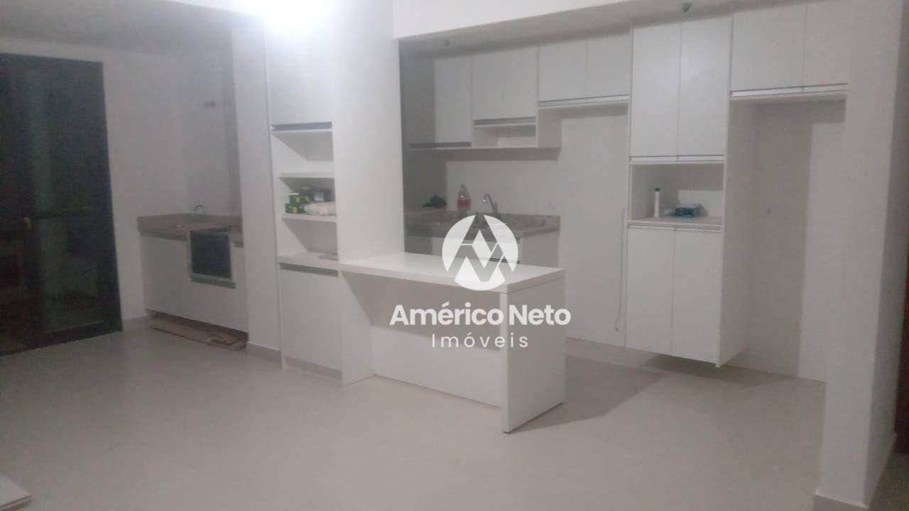 Apartamento à venda com 2 quartos, 68m² - Foto 2