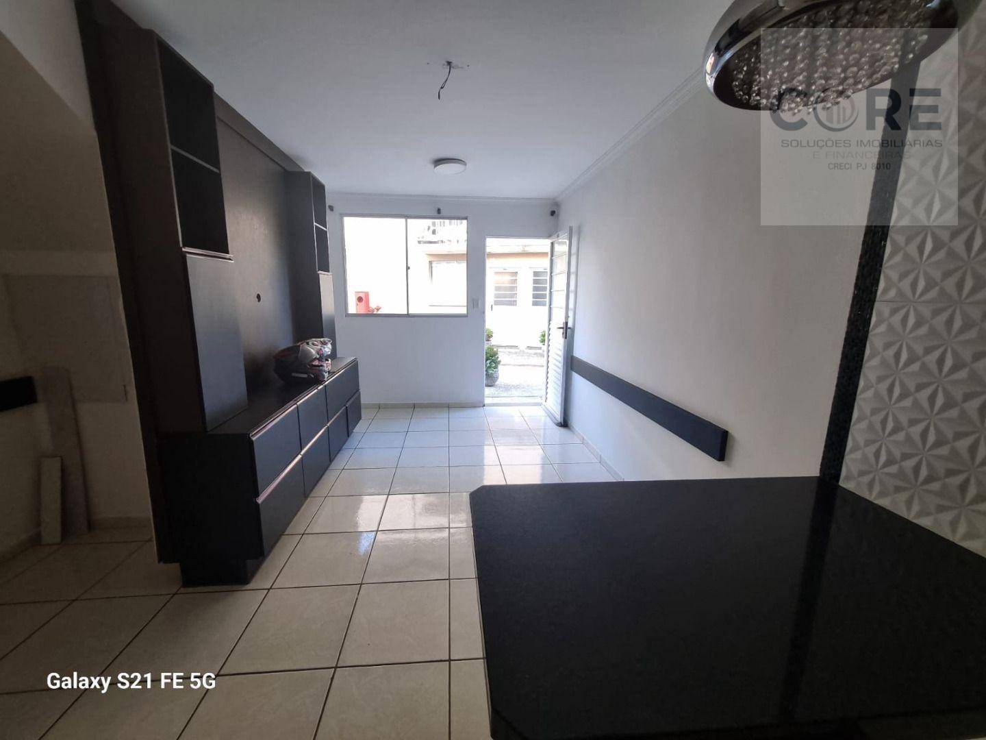 Casa à venda com 2 quartos, 64m² - Foto 8
