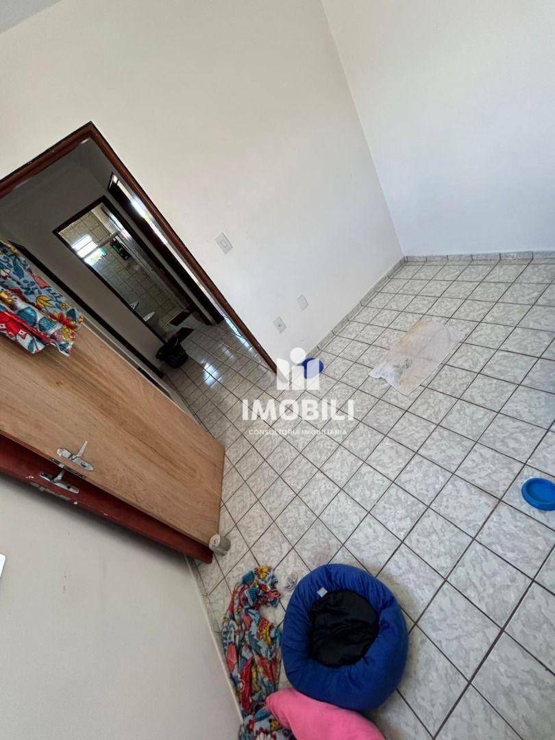 Apartamento à venda com 3 quartos, 77m² - Foto 9