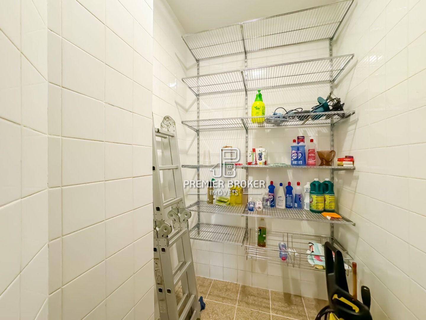 Casa de Condomínio à venda com 3 quartos, 200m² - Foto 40