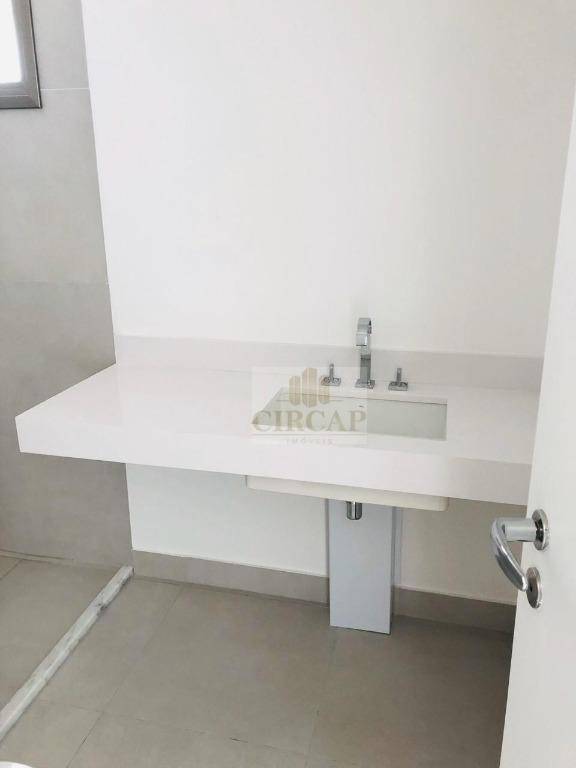 Apartamento à venda com 3 quartos, 150m² - Foto 7