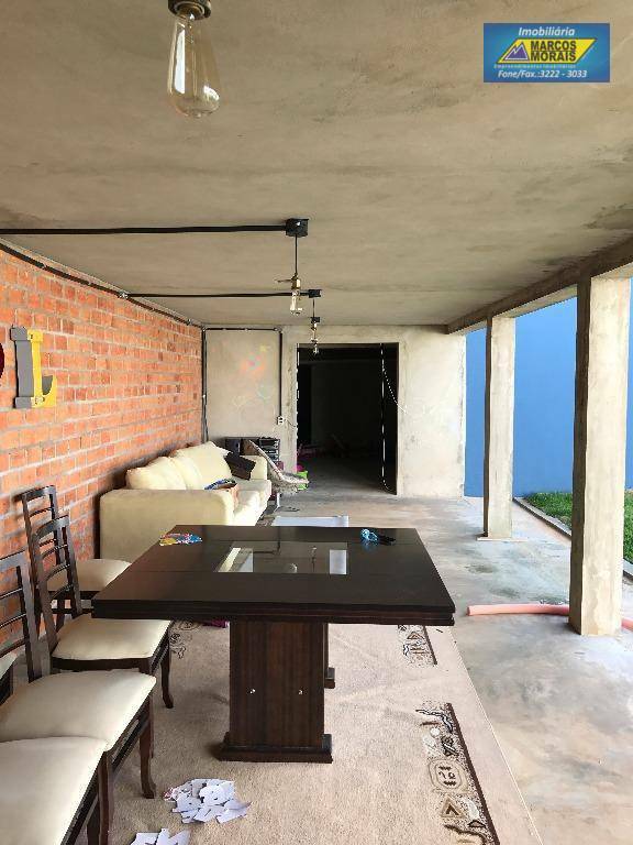 Casa de Condomínio à venda com 4 quartos, 500m² - Foto 33