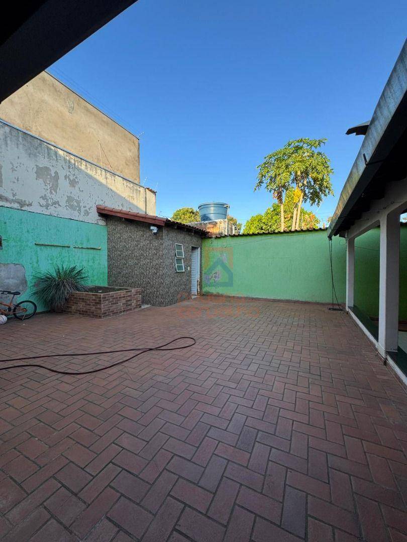 Casa, 4 quartos, 330 m² - Foto 15