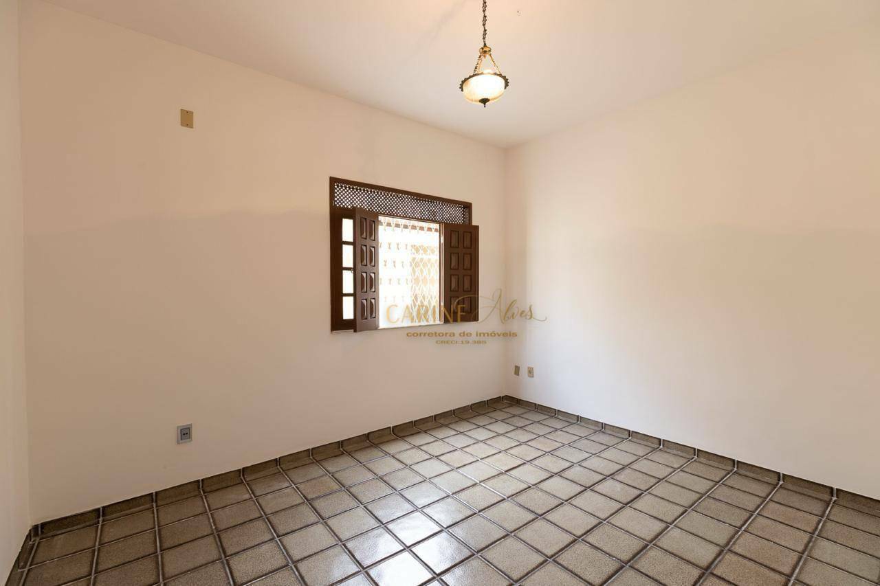 Casa à venda com 5 quartos, 270m² - Foto 18