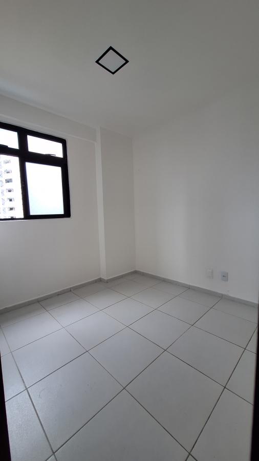 Apartamento à venda com 3 quartos, 81m² - Foto 32