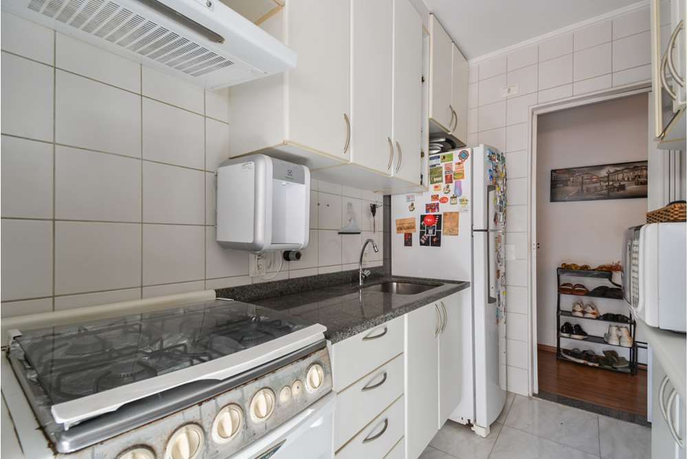 Apartamento à venda com 2 quartos, 72m² - Foto 37