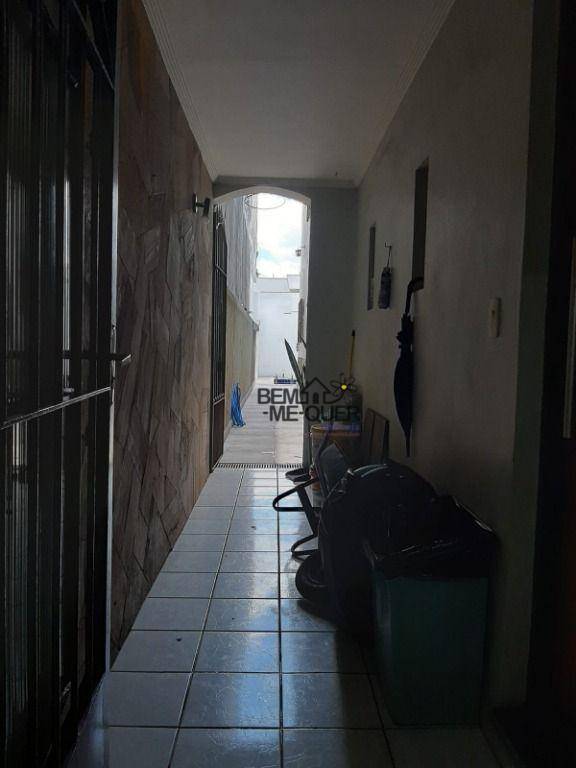 Sobrado à venda com 3 quartos, 200m² - Foto 24