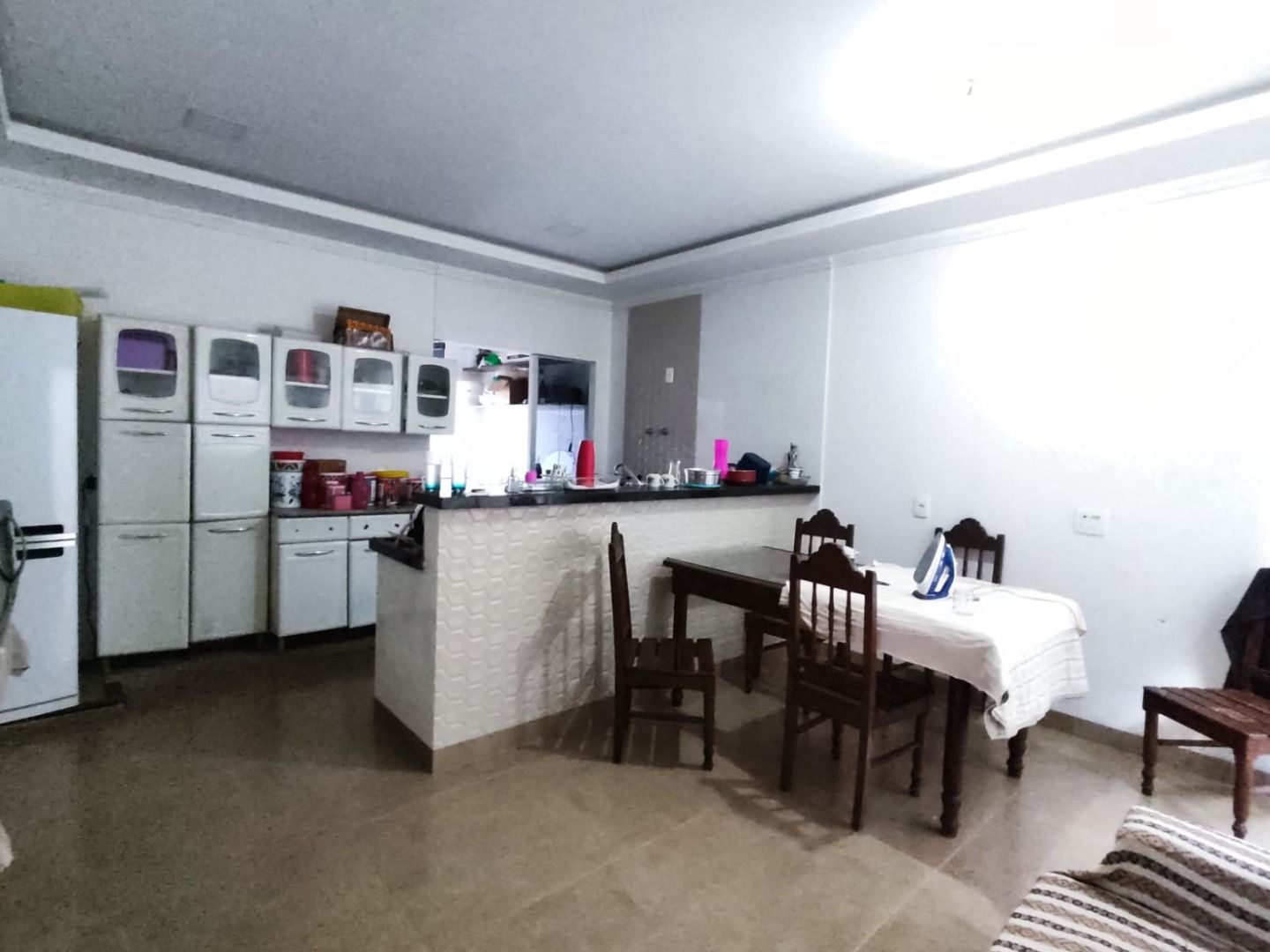 Casa à venda com 2 quartos, 80m² - Foto 1