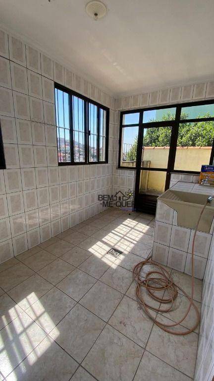 Sobrado à venda com 3 quartos, 277m² - Foto 35