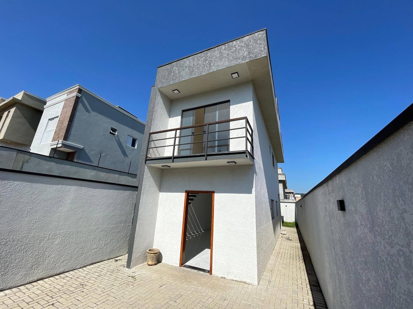 Casa à venda com 3 quartos, 116m² - Foto 1