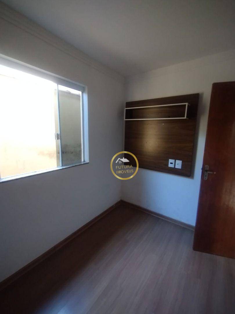 Casa à venda com 3 quartos, 100m² - Foto 14