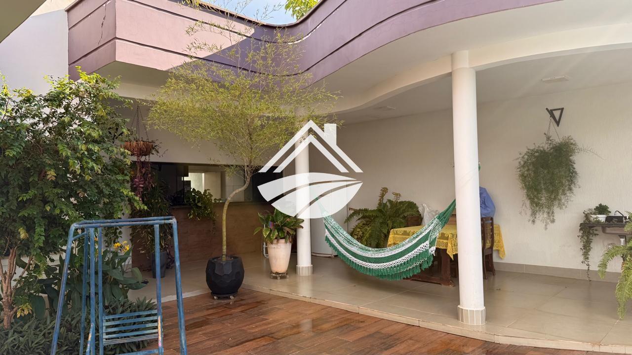 Casa à venda com 3 quartos, 500m² - Foto 12