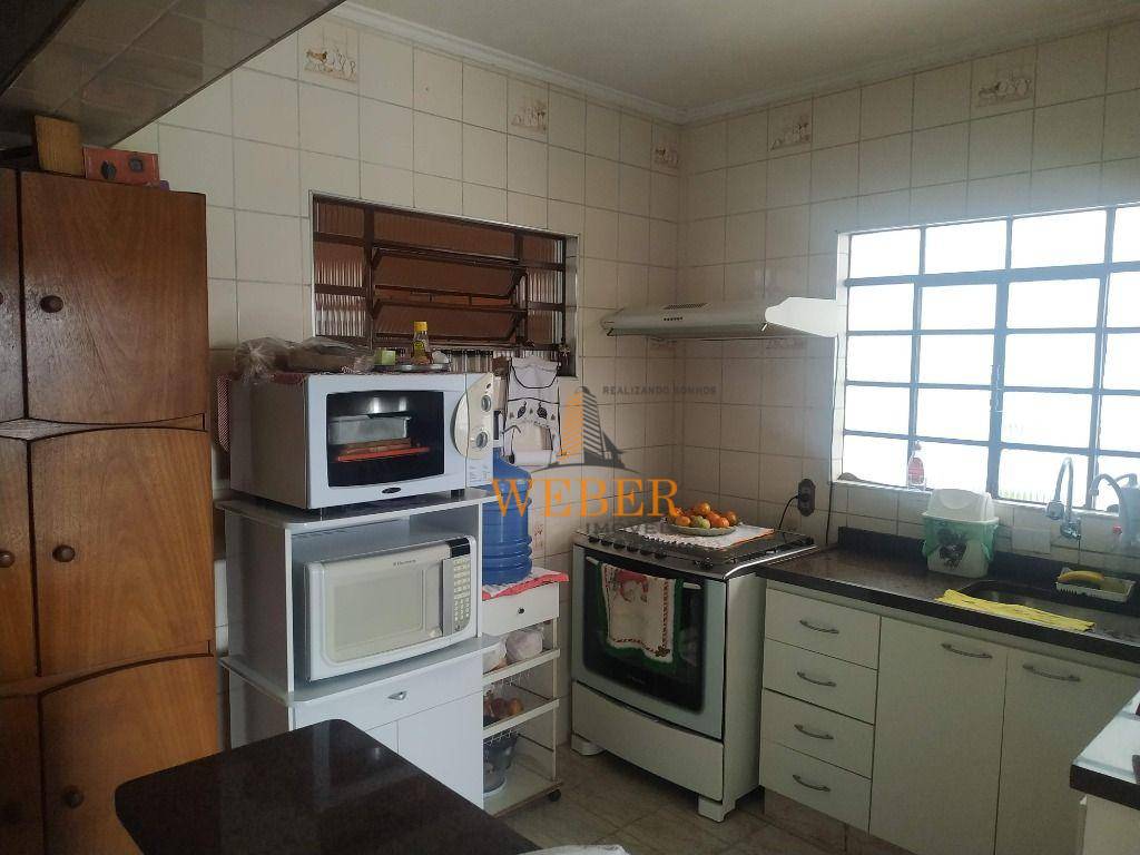 Sobrado à venda com 4 quartos, 180m² - Foto 35