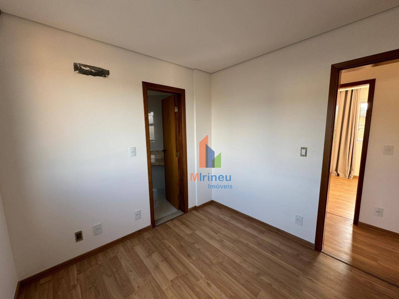 Apartamento à venda com 3 quartos, 110m² - Foto 23