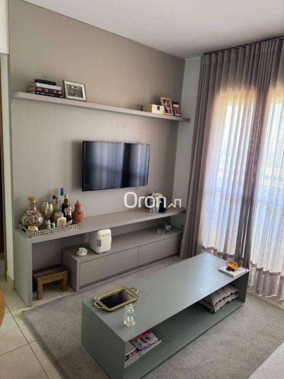 Apartamento à venda com 2 quartos, 67m² - Foto 1