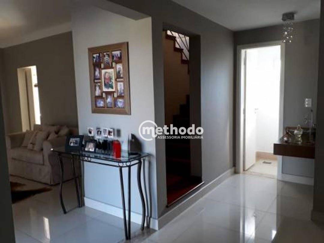 Casa à venda com 4 quartos, 327m² - Foto 8