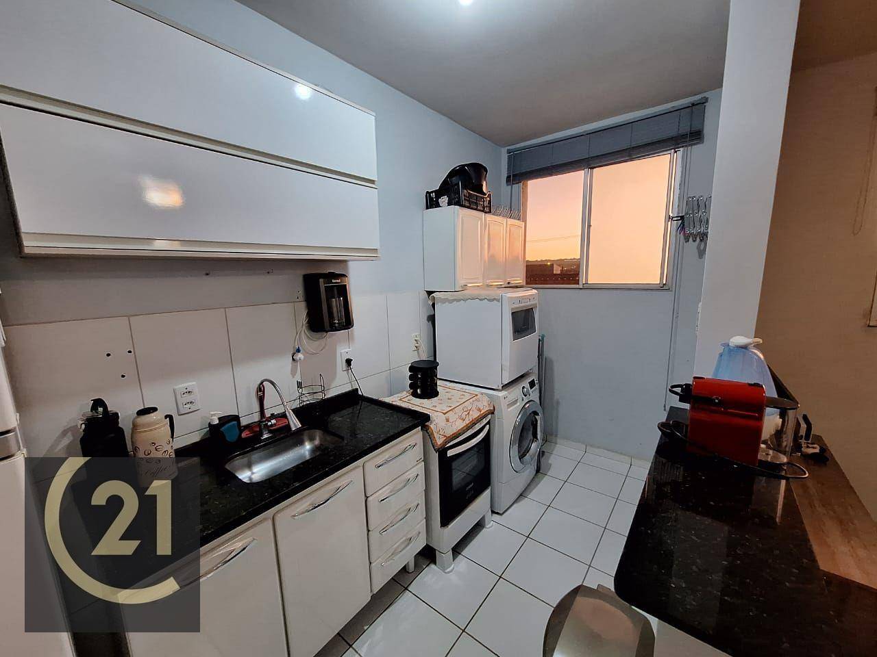 Apartamento à venda com 2 quartos, 47m² - Foto 2