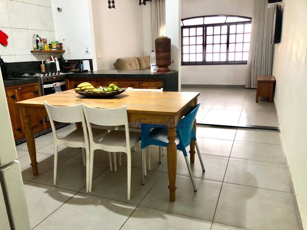 Casa à venda com 2 quartos, 150m² - Foto 2