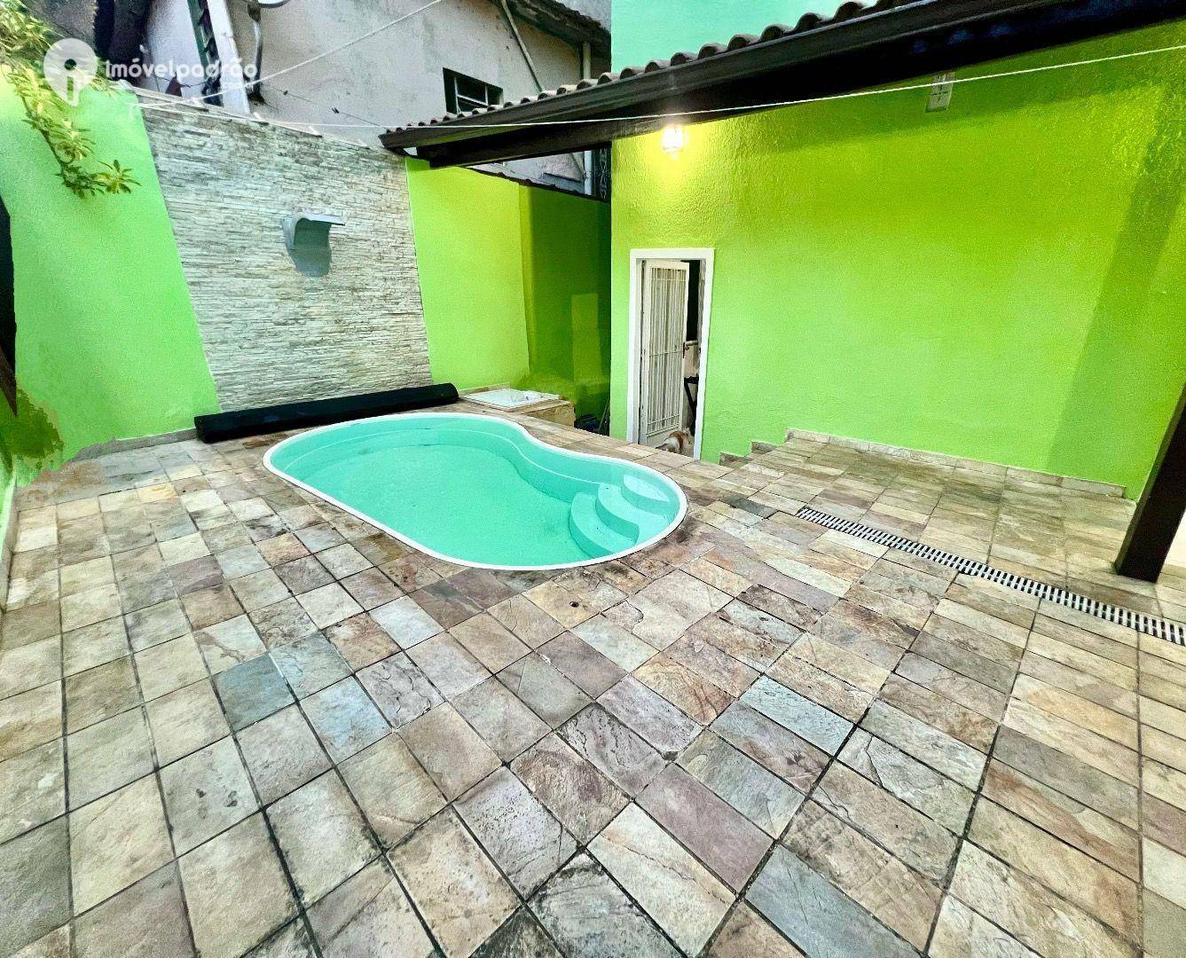 Casa à venda com 3 quartos, 180m² - Foto 23