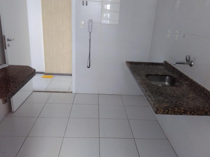 Apartamento à venda com 3 quartos, 80m² - Foto 12