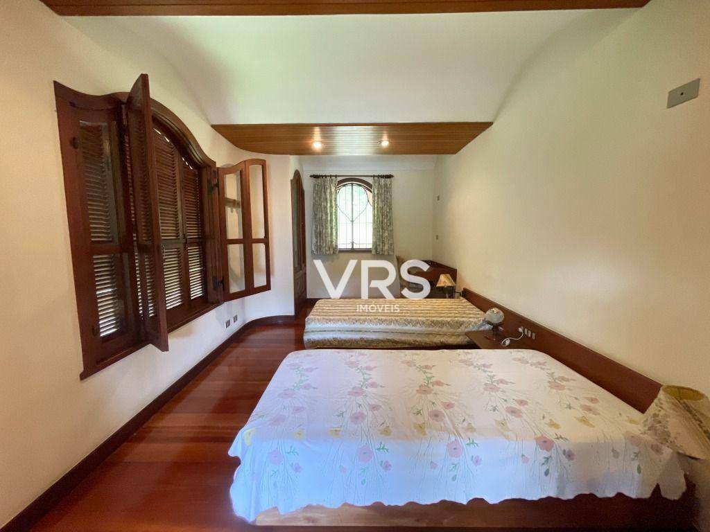 Casa de Condomínio à venda com 4 quartos, 259m² - Foto 27