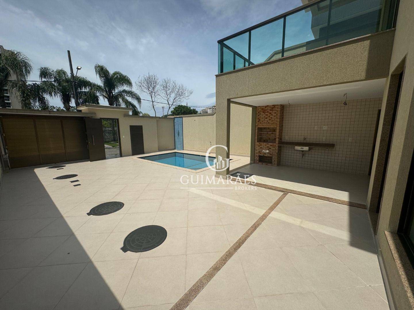 Casa de Condomínio à venda com 4 quartos, 252m² - Foto 3